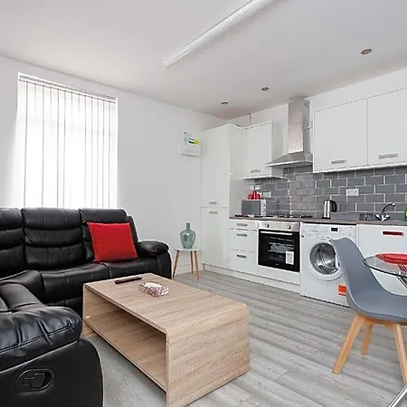 Calvin House * Leeds (West Yorkshire)