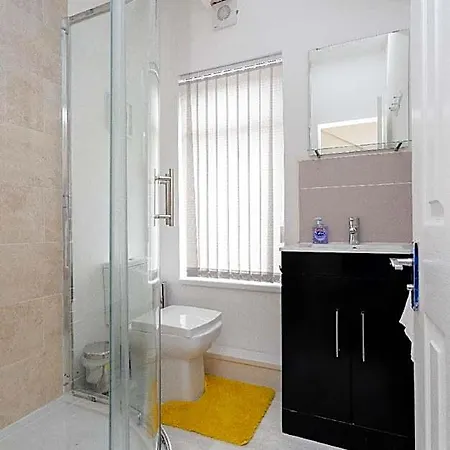 Calvin House Apartment *