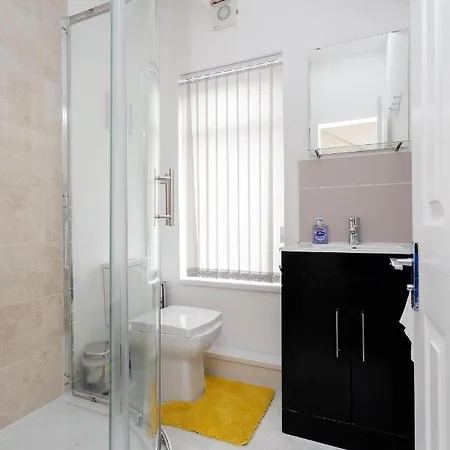 Calvin House Апартаменти Лідс