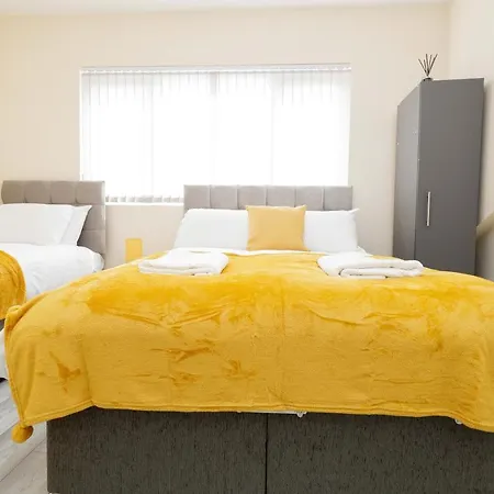 Calvin House * Leeds (West Yorkshire)