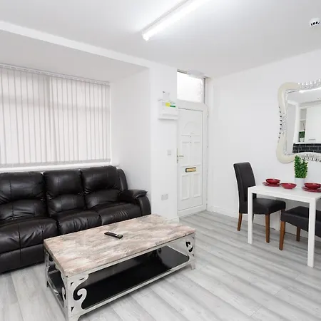 Calvin House Apartment